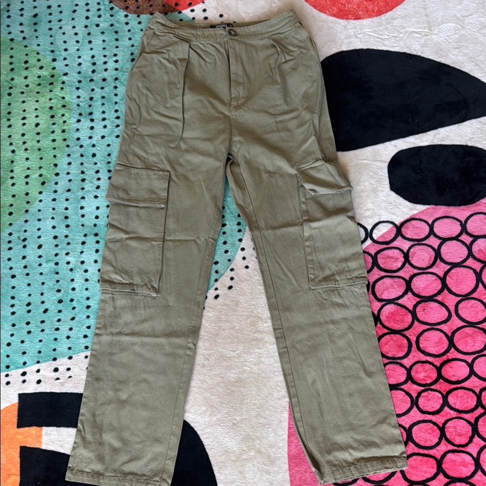 Missguided + Green Cargo Pants Straight Leg